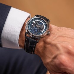 Frederique Constant Classics Worldtimer Manufacture